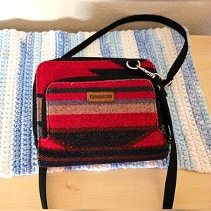 Pendleton Crossbody Wallet